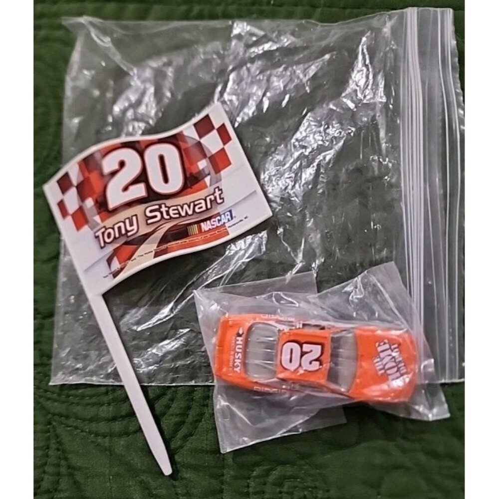 NASCAR Tony Stewart #20 Racecar Home Depot cake topper Decorating‎ kit Die-cast